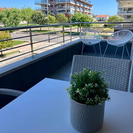 Acogedor Apartamento Con Terraza En Portonovo Zewnętrze zdjęcie